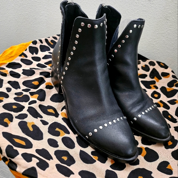 Steve Madden Boots - Picture 1 of 1